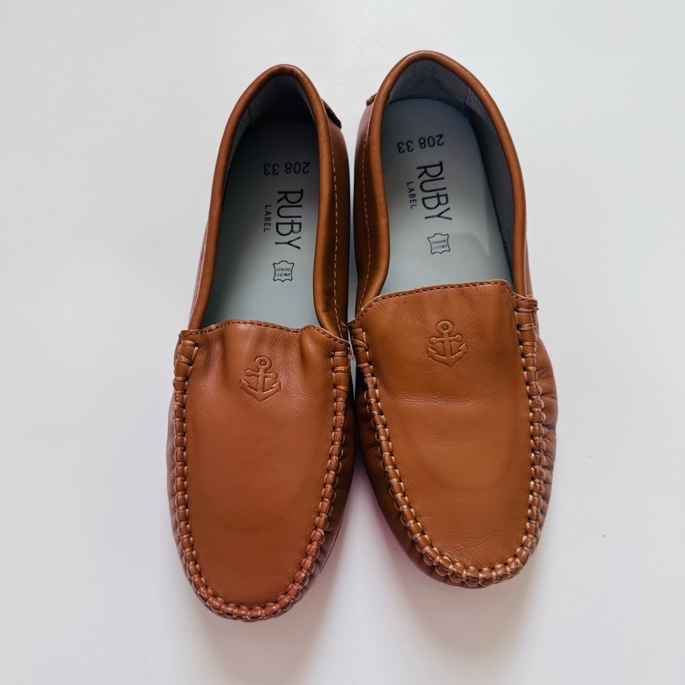 Ruby label genuine leather Loafers boys size 33 US (2) NEW